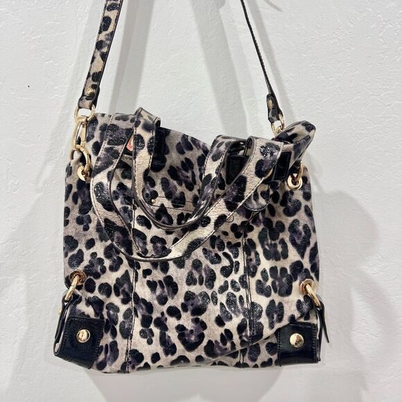 B Makowsky Large Leopard Print Patent Leather Bag - Picture 8 of 10